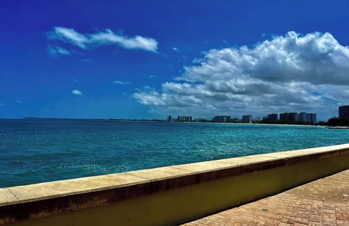 Isla Verde Villa | Oceanfront Luxury Villa in San Juan - Casita Playa