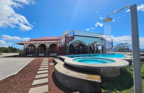 Santa Elena Maison | Casona Cocobolo el mejor lugar de Costa Rica