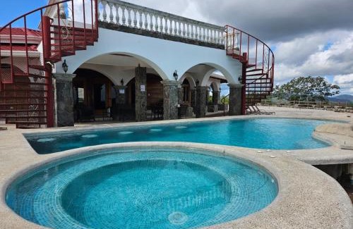 Santa Elena Maison | Casona Cocobolo el mejor lugar de Costa Rica