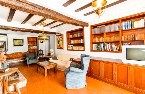 Revilla Maison | Casona con gran jardín