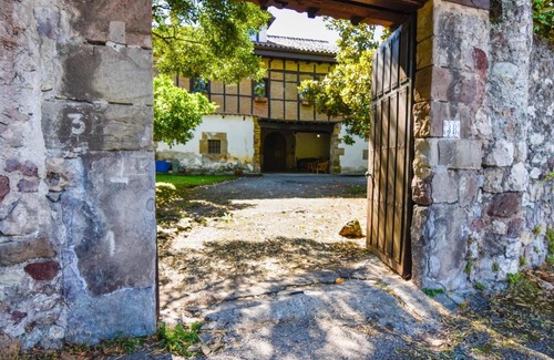 Revilla Maison | Casona con gran jardín