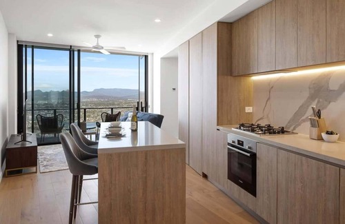 Broadbeach Appartement | CASSA CASINO - Spectacular River & Hinterland Views 1 Bed Apt in Broadbeach