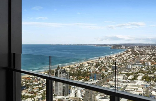 Broadbeach Appartement | CASSA CASINO - Spectacular River & Hinterland Views 1 Bed Apt in Broadbeach