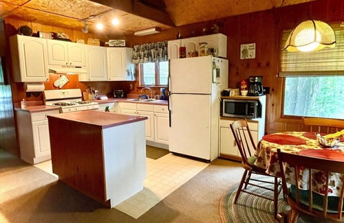 Town of Macomb Cabine | Cassetta's View - Hickory Lake N.Y.