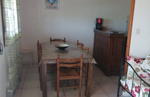 Carnoux-en-Provence Maison | CASSIS à 6km, Marseille à 20. Rez de Jardin de villa entre mer et collines