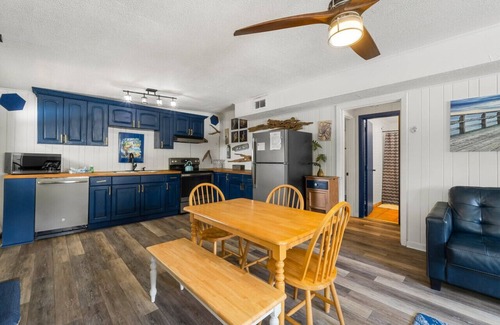 Laguna Beach Copropriété | Castaway Cottage|Laguna Beach|Pet Friendly|Steps to Beach