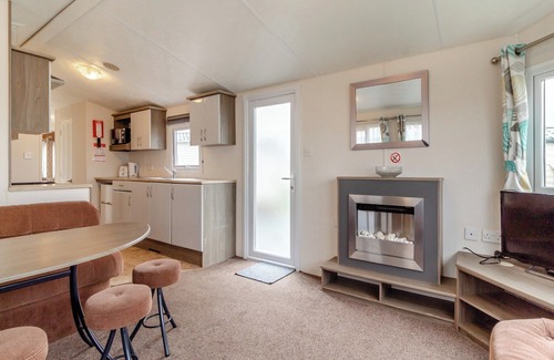 Bacton Maison | Castaways Oyster 10 (Pet)