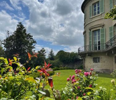 Falaise Lit Et Petit-Déjeuner | Castel Saint-Léonard