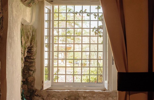 Teggiano Autre | La Romantica the magic of staying in the castle in the medieval center Teggiano