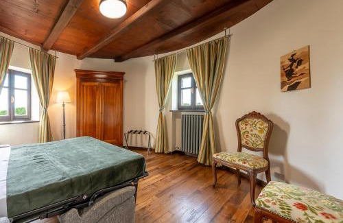 Arignano Maison | Castello Quattro Torri