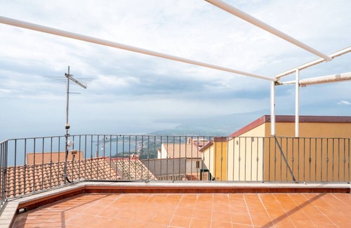 Castelmola Appartement | Castelmola Casa Chiocciola with Terraces