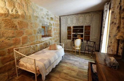 Bon-Encontre Maison | Castle 12th century with private pool close to Agen