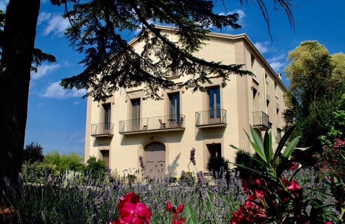 La Torre de Claramunt Appartement | Castle Apartment for 5 people with terrace