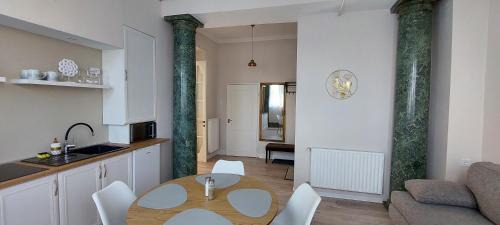 Satoraljaujhely Appartement | Castle Apartman *