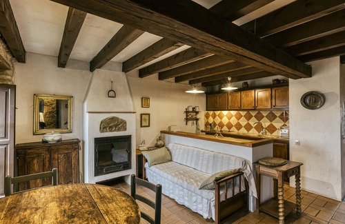 Palau-Sator Autre | Château 'Castell De Palau Sator' avec vue sur les montagnes, Wi-Fi et climatisation