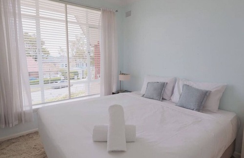 Castle Cove Maison | Castle Cove · Cove Pearl 4 Bedroom Family Stays