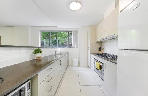 Castle Hill Appartement | Castle HIll Sweet Modern 3BR Apt with 2 Parking