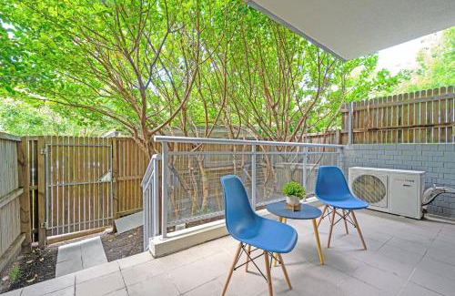 Castle Hill Appartement | Castle HIll Sweet Modern 3BR Apt with 2 Parking