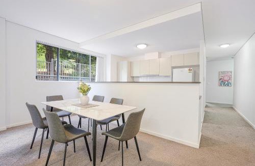 Castle Hill Appartement | Castle HIll Sweet Modern 3BR Apt with 2 Parking