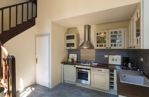 Chalais Appartement | Maison de vacances moderne avec jardin privé