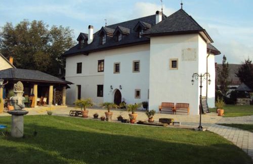 Kotesova Appartement | Castle Kaštieľ Kotešová