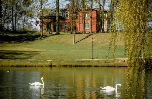 Cesis Appartement | Castle Park Apartment with sunset veranda