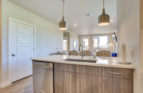 Castle Rock Copropriété | Castle Rock Condo - Walk to Dining & Shopping!