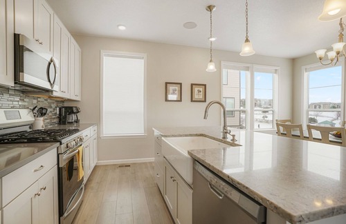 Castle Rock Maison | Castle Rock King / Queen with View
