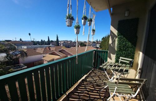 Old San Leandro Maison | Castro Place in Downtown San Leandro
