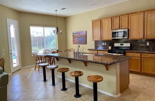 Gold Canyon Maison | Casual Comfort Heated Pool Near Superstition Mountain's Best Trails!