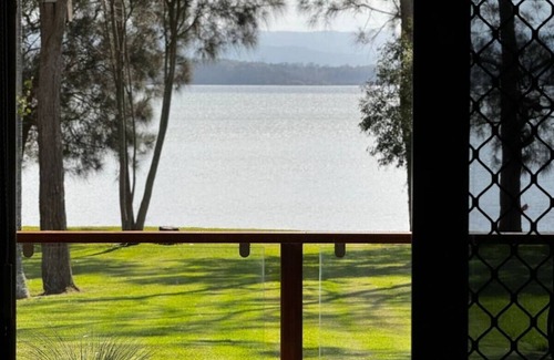 Yarrawonga Park Maison | Casuarina Waters - Views over Lake Macquarie