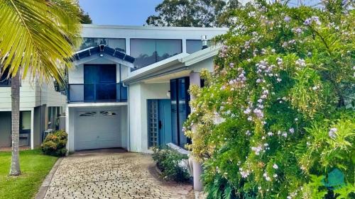 Yarrawonga Park Maison | Casuarina Waters