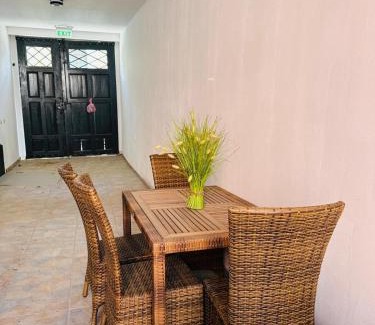 Oravita Maison | Casuta de pe Eminescu