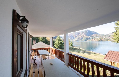 Bistrita Bargaului Maison | CASUTA LANGA LAC