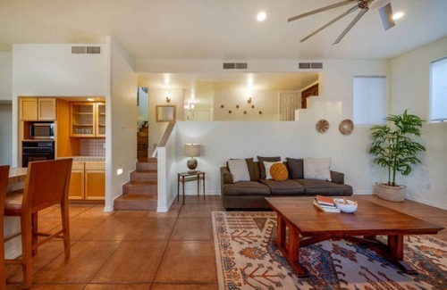 Catalina Foothills Estates Maison | Cat Foothills+Mountain Views / 3 BR 2 BA / Garage