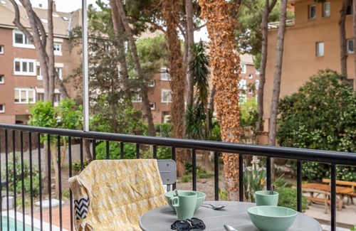 Gava Appartement | Villa catalane, piscine privée & jardin près de la plage
