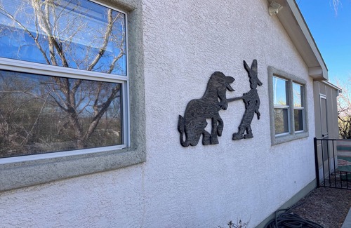 Catalina Maison | Catalina, Arizona Hiker, bikers, horseback riders look no further.
