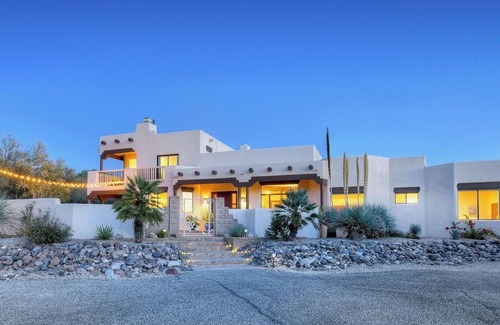 Tucson Maison | Catalina Breeze - Foothills Living with Mountain Views and Heated Pool/Spa