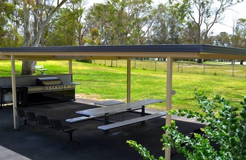Rathmines Station Balnéaire | CATALINA LAKEFRONT RETREAT 80 lits