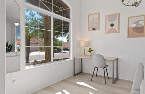 Oro Valley Maison | Catalina Pool-side Hideaway 4 Bed 3 Bath