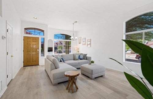 Oro Valley Maison | Catalina Pool-side Hideaway 4 Bed 3 Bath