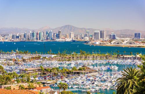 Roseville - Fleet Ridge Maison | Catch n' Relax on Nimitz- Minutes from the Harbor