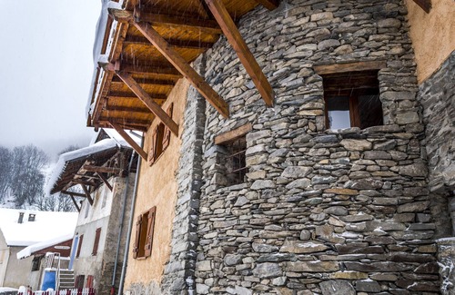 La Plagne-Tarentaise Chalet De Ski | Chalet de ski avec services: ferme de 260 ans avec une vue imprenable sur la montagne
