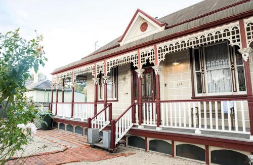 Bendigo Maison | Cathedral View - Sleeps 16