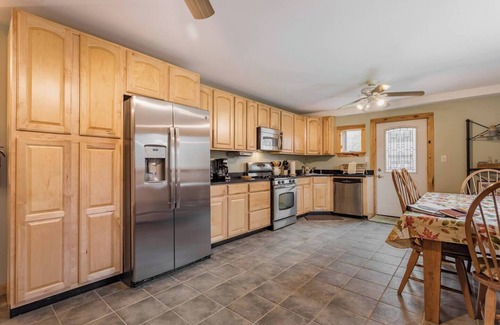 Hamden Maison | Catskill Creekside Retreat