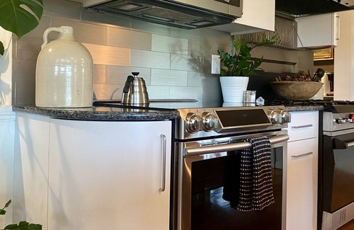 Freehold Appartement | Catskill Mountain View-Private Deck-Golf/Skiing