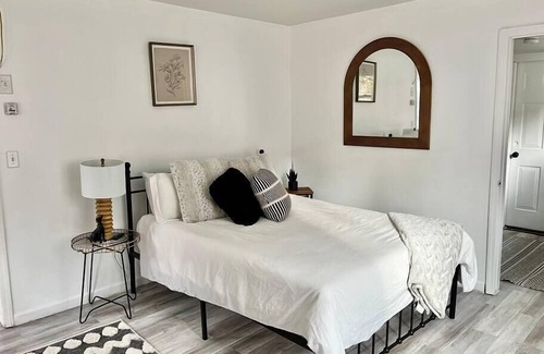 Mount Tremper Maison | Catskills Guesthouse with Sauna near Hiking - Hunter and Belleayre Mountain