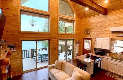 West Oneonta Cabine | Catskills Over Water Bungalow on Lake Albanese!