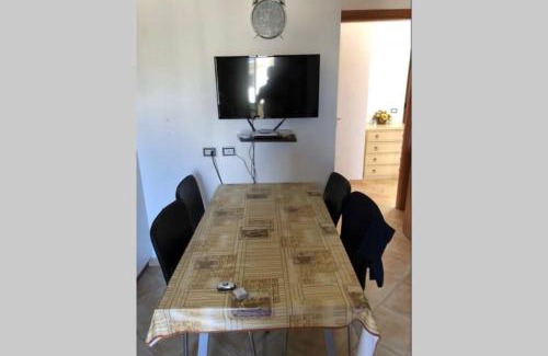 Caulonia Appartement | Caulonia, 2 bed 1st Floor Apartment Close To Beach