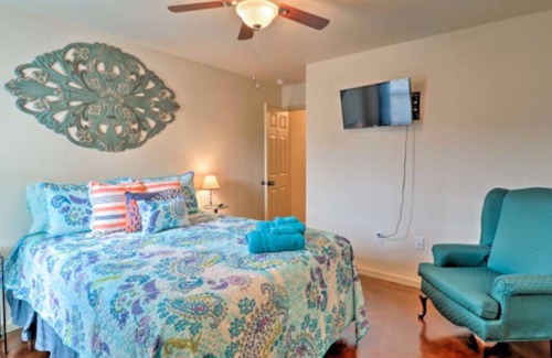 Conway Maison | Cavalier in Conway (3-Bedroom) by RedAwning